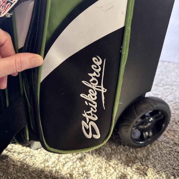 KR KRX Strikeforce Cruiser Smooth Single Ball Roller Bowling Bag Green - Picture 7 of 7